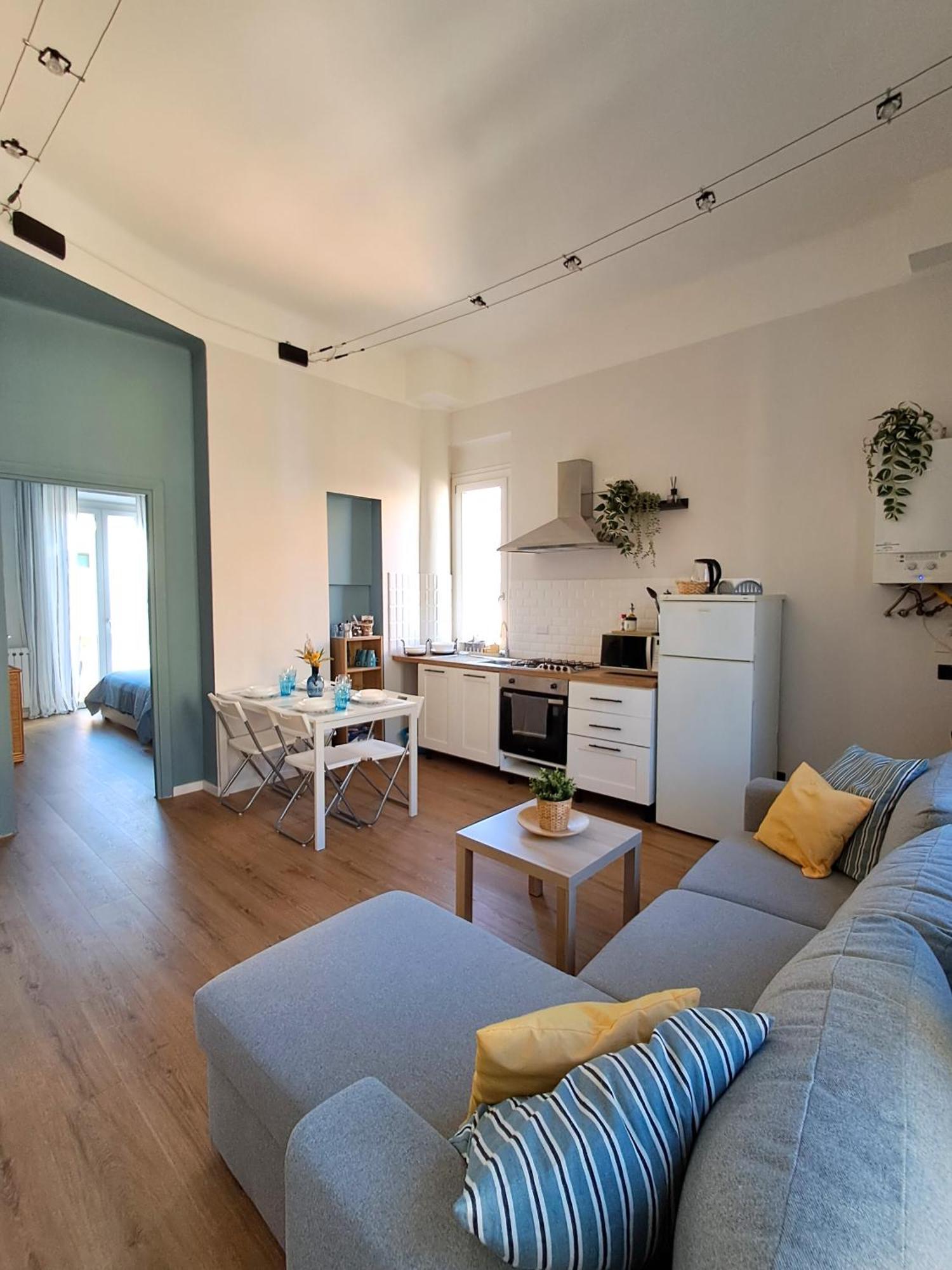 Mareroma32 - Tourist Rental Lido di Ostia Ngoại thất bức ảnh