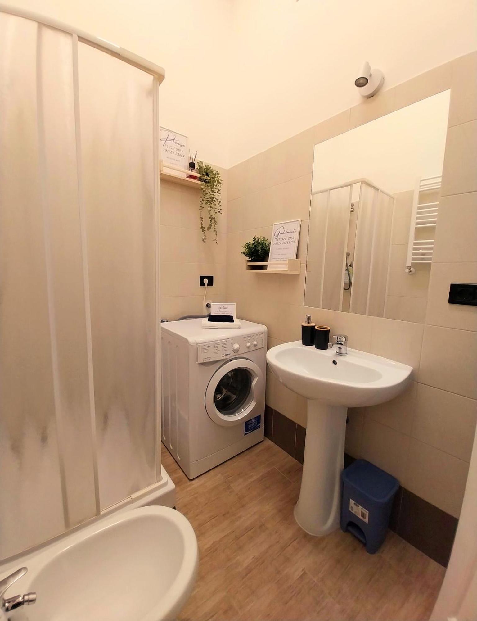 Mareroma32 - Tourist Rental Lido di Ostia Ngoại thất bức ảnh
