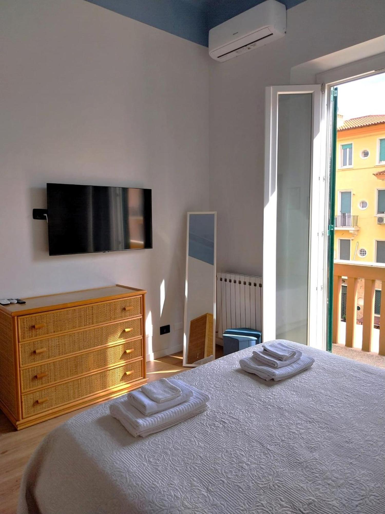 Mareroma32 - Tourist Rental Lido di Ostia Ngoại thất bức ảnh